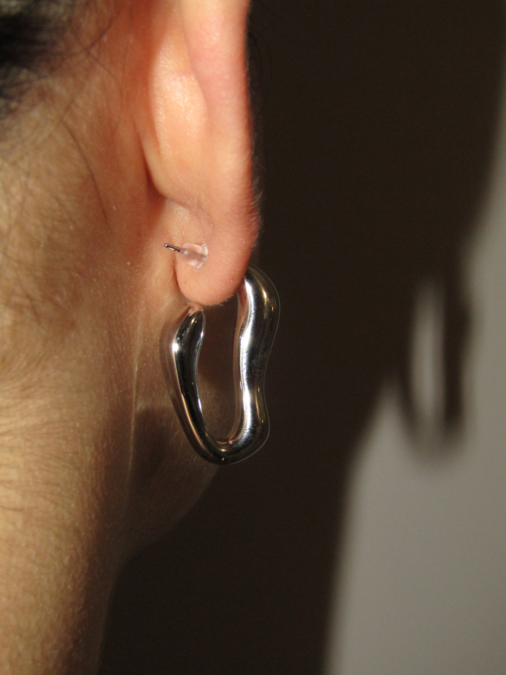 Orecchini Hoop Fluido