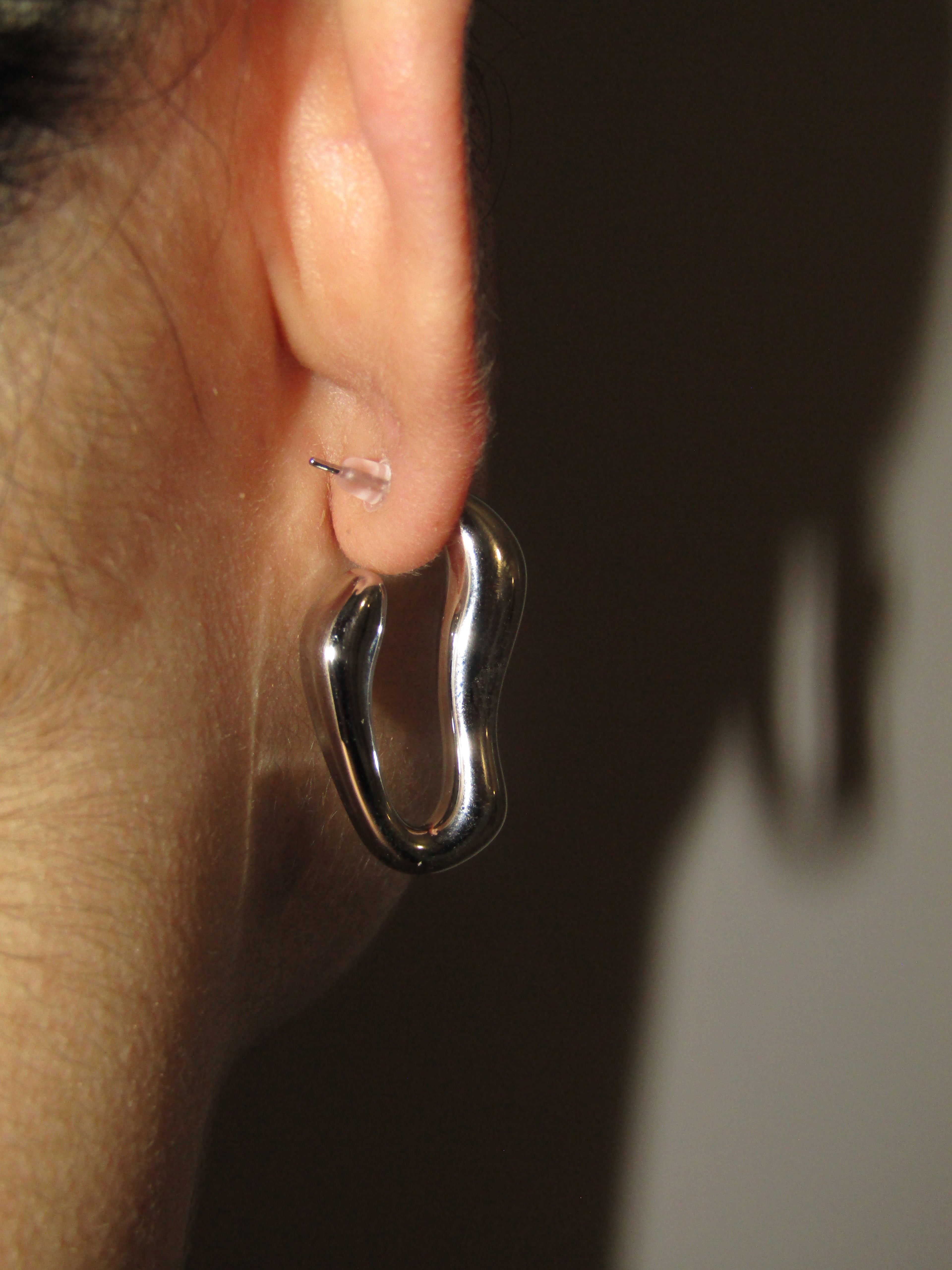 Orecchini Hoop Fluido
